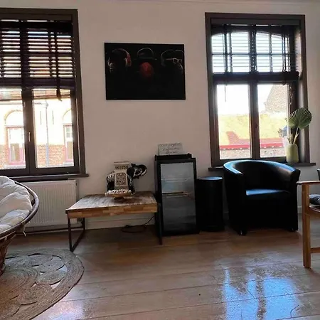 Ura Center Bed & Breakfast