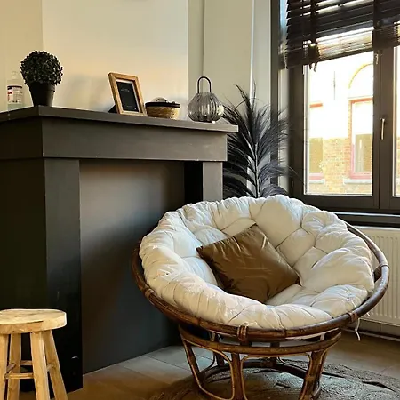 Ura Center Bed & Breakfast